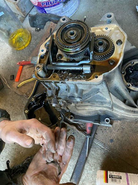 Reparatii cutii de viteze manuale si motoare auto